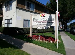 160 Nisson Rd APT 4, Tustin, CA 92780