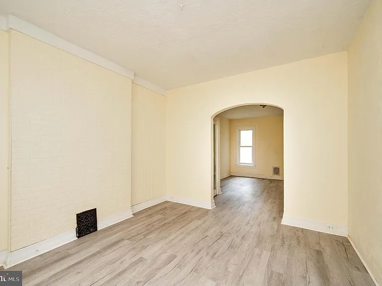 725 Madison Ave #2 — Photo 4