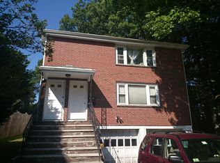 687 Hammond St, Brookline, MA 02467