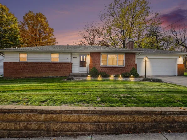 406 E Charles St, Hastings, MI 49058