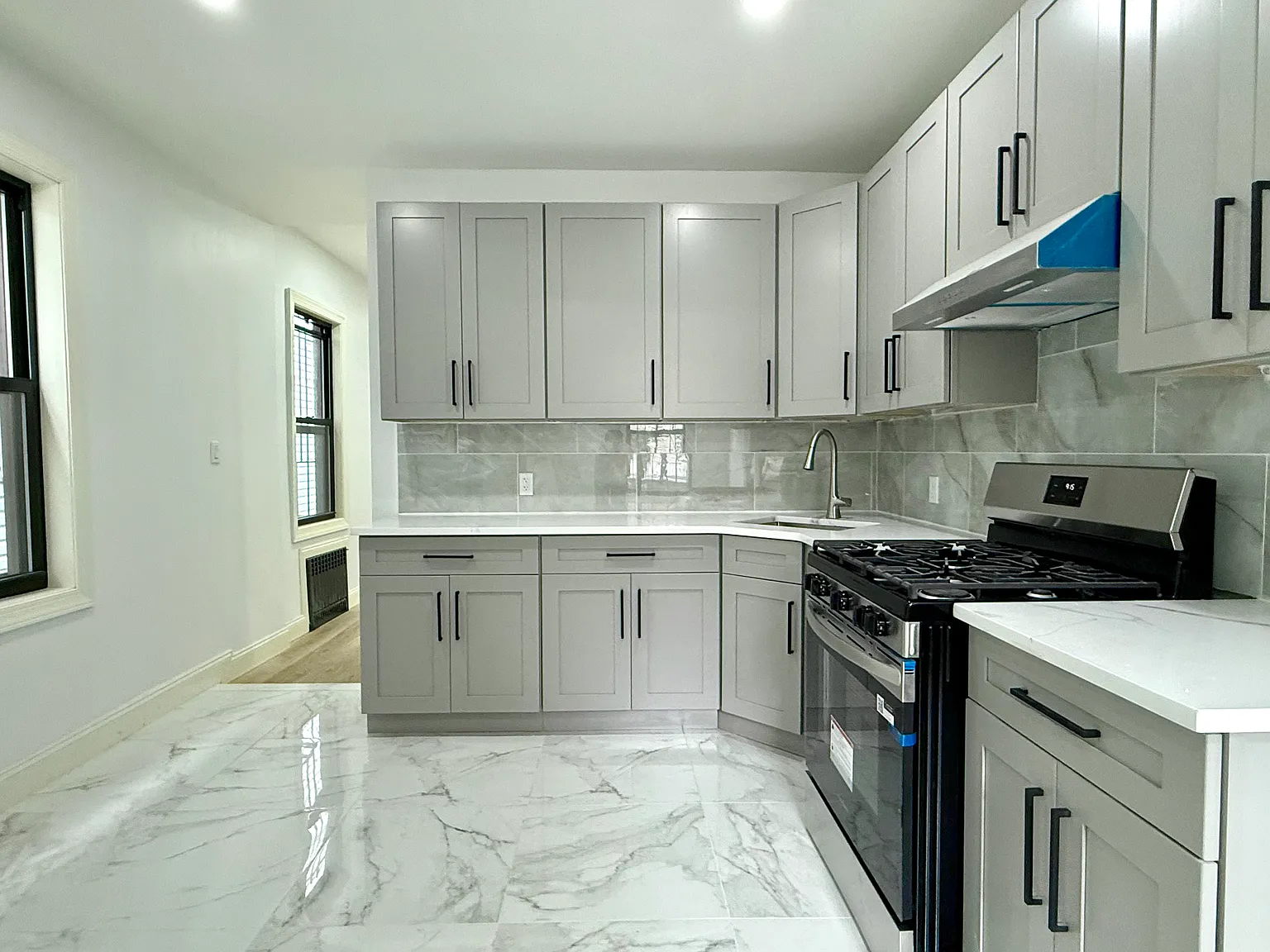 629 East 28th Street — Photo 1