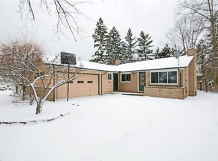2688 River Oaks Dr, Rocky River, OH