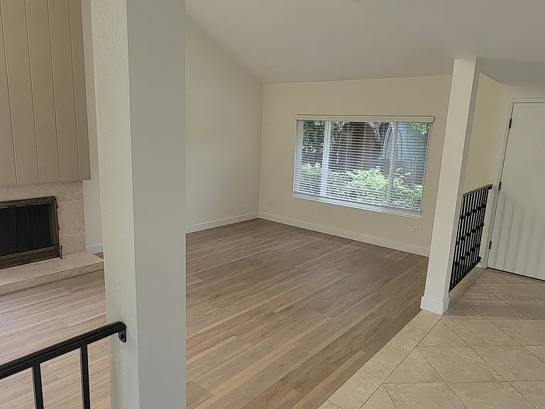 19326 Tomlee Ave — Photo 12