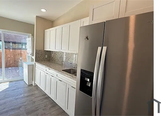 3 bed, 1140 sqft, $2,500 — Photo 4