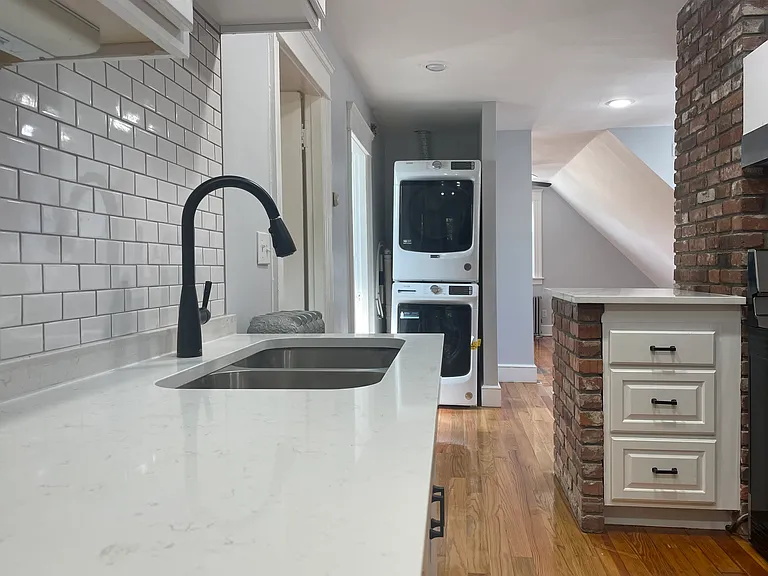 143-145 Irving Ave #3 — Photo 3