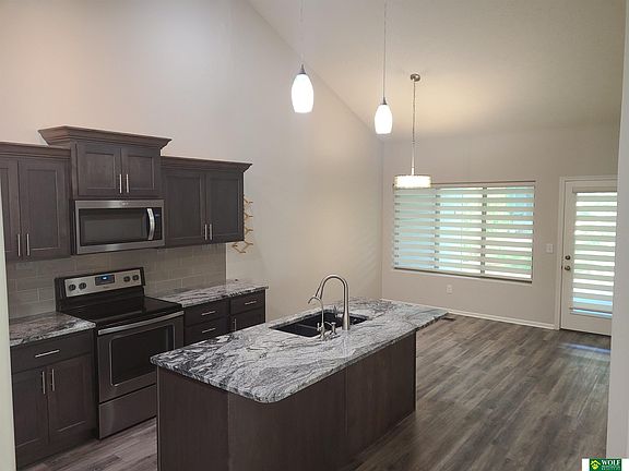 5th image of 3814 Chileno Dr