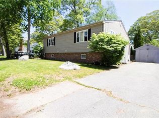 12 Margaret Ave, Riverside, RI 02915