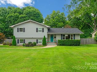 1723 Progress Ln, Charlotte, NC 28205