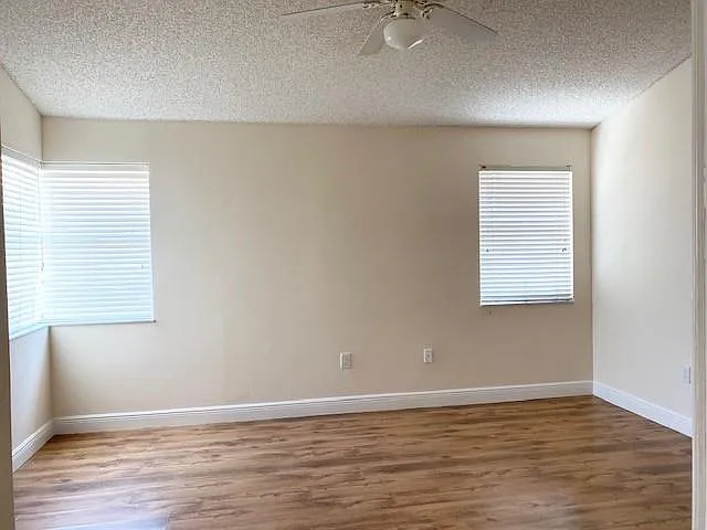 3145 N 37th Ave — Photo 20