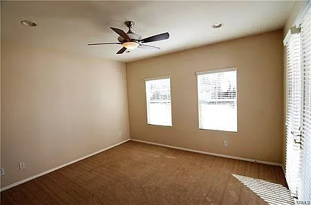 25118 Meridian Ct — Photo 5