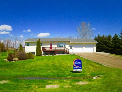 207 Lake View Dr Devils Lake Nd 58301 Zillow