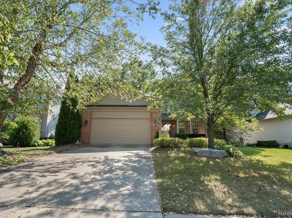 4096 Merriman Loop, Howell, MI 48843
