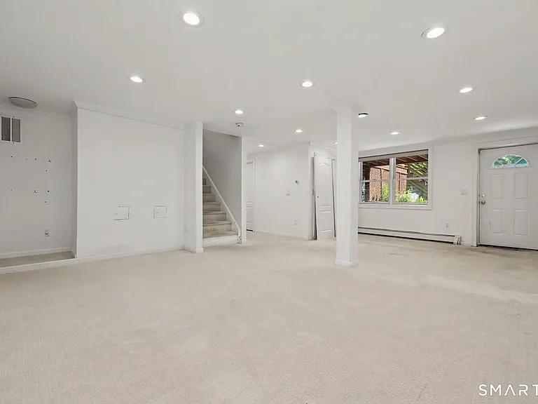 130 W Norwalk Rd — Photo 26