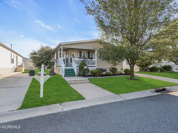 1404 Forest Way, Whiting, NJ 08759