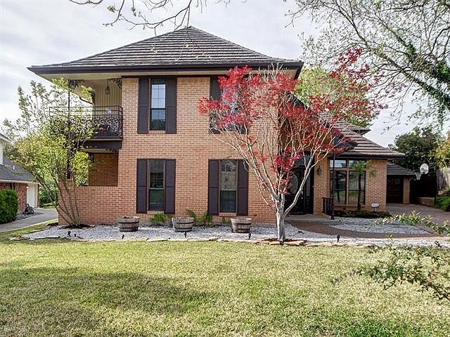 1st image of 4229 Oak Springs Dr