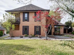 4229 Oak Springs Dr, Arlington, TX 76016