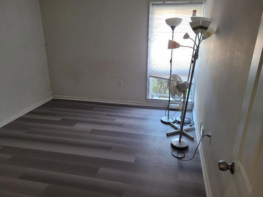 1st image of 3867 Persimmon Cir #3867