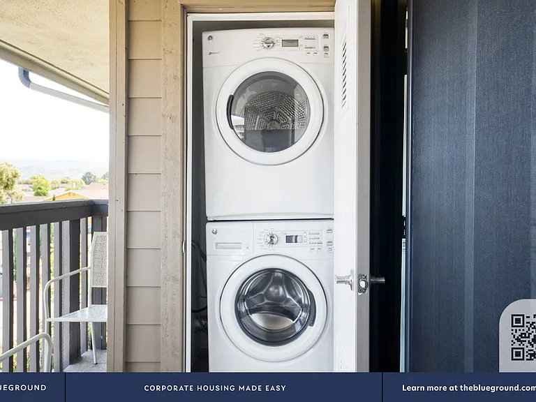 Washer/Dryer in Apartment