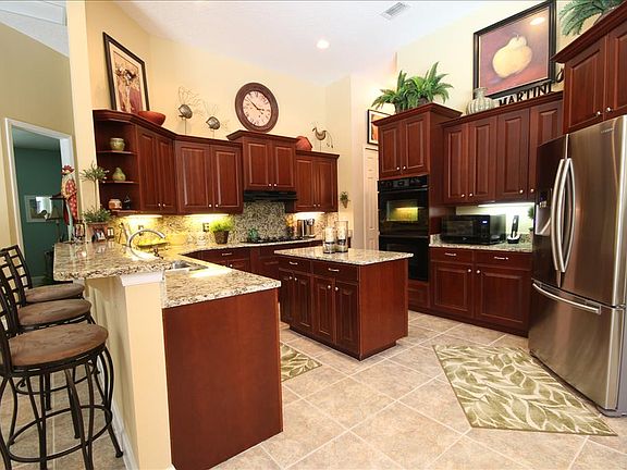 5th image of 3253 King George Dr