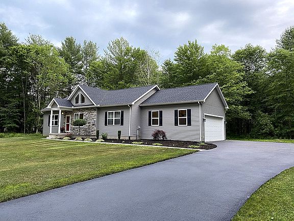 4th image of 55 Fredric Ln