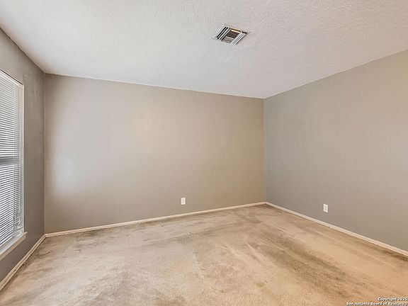 4th image of 5931 PRENTISS DR