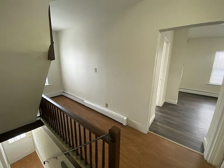 22 Ferry St #2 — Photo 18