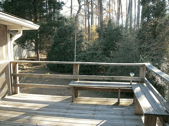 5th image of 841 Sugar Creek Dr SE
