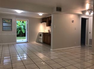 725 SW 8th Ave #B, Hallandale, FL 33009