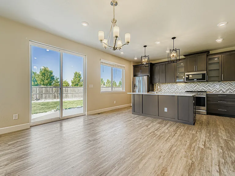 17944 Tree Sparrow Ave — Photo 12