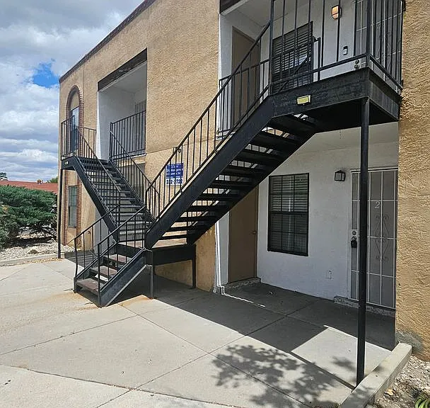 136 Erbbe St NE #1-4 — Photo 1