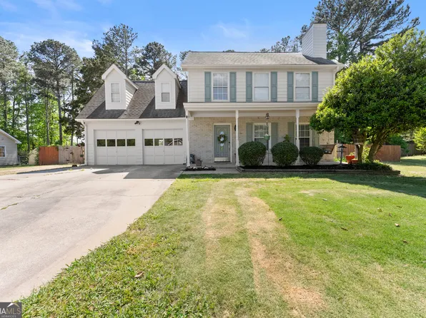 709 Muirfield Dr, Winder, GA 30680