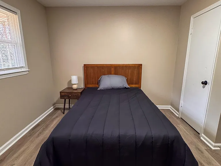 Room 4 includes a spacious interior that could accommodate a small office setup.