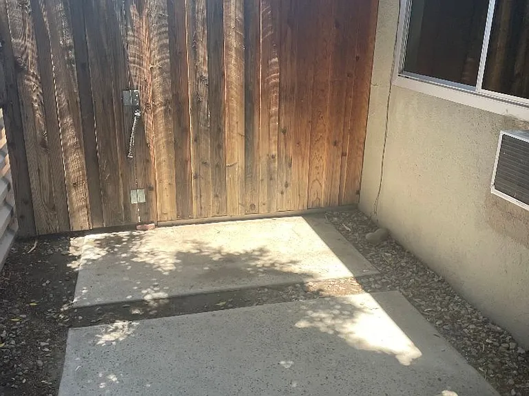 540 S Mountain View Dr — Photo 21