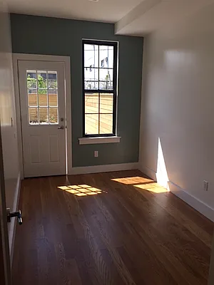 Rented by P Management | media 19