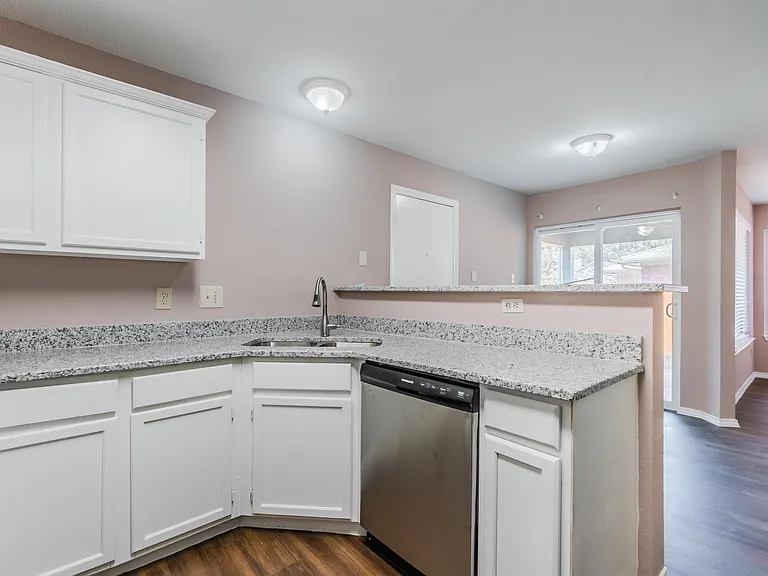 2304 Cuesta Ln — Photo 33