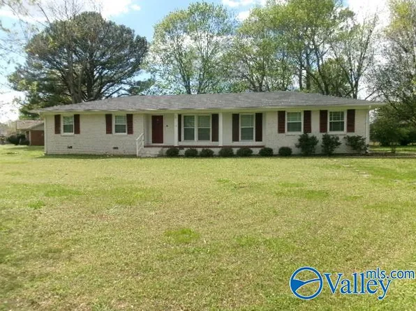 2209 Rothmore Dr SW, Huntsville, AL 35803