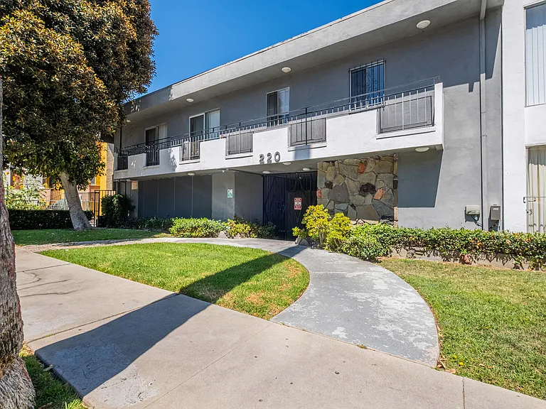 220 S Commonwealth Ave #103 — Photo 15
