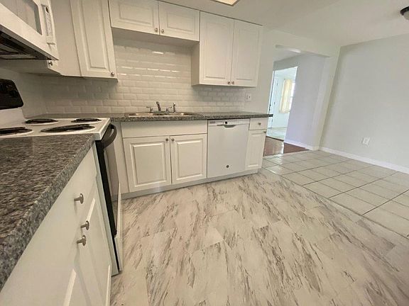5th image of 12903 College Hill Dr
