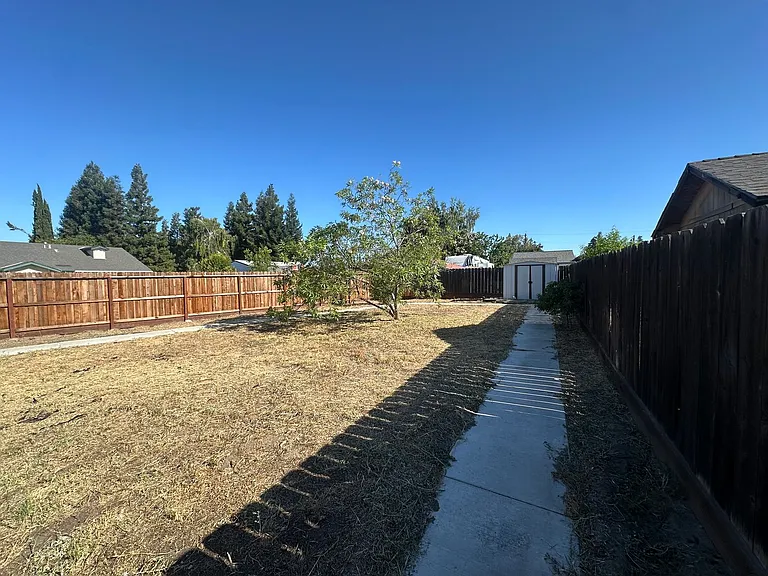 365 Diane Ct — Photo 16