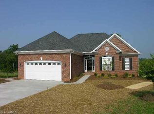 602 Saint Andrews, Advance, NC 27006