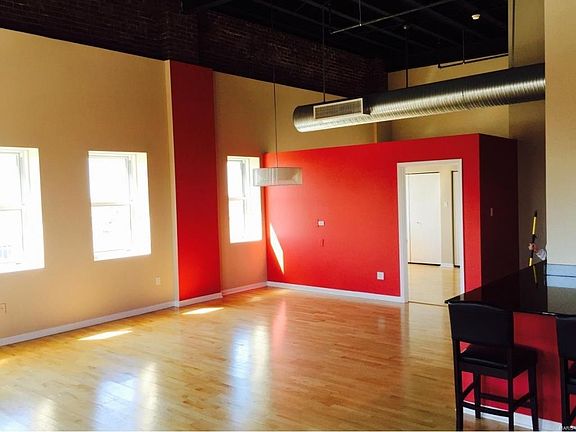 4th image of 1501 Locust 1207