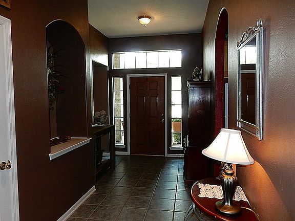SPACIOUS ENTRY