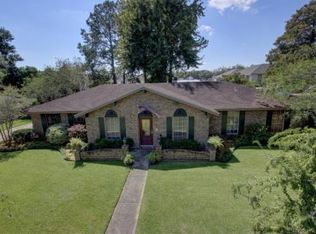 111 Aberdeen Dr, Lafayette, LA 70508