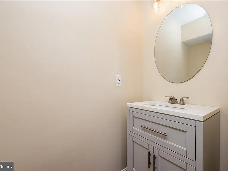2942 Southaven Dr — Photo 14