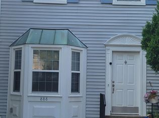 888 Bayridge Dr, Gaithersburg, MD 20878
