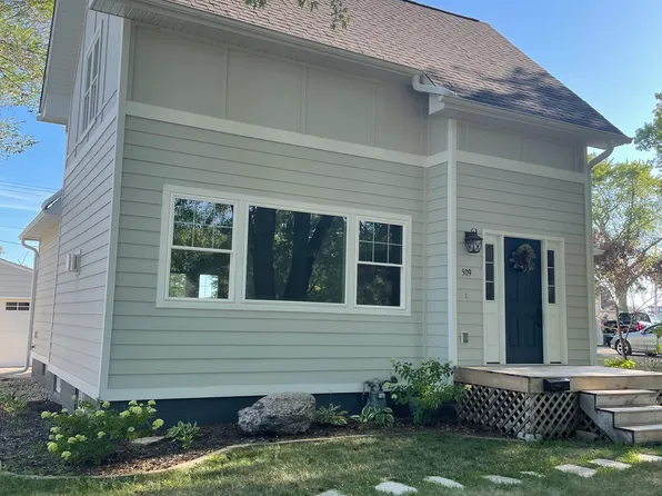 509 22nd St, Spirit Lake, IA 51360