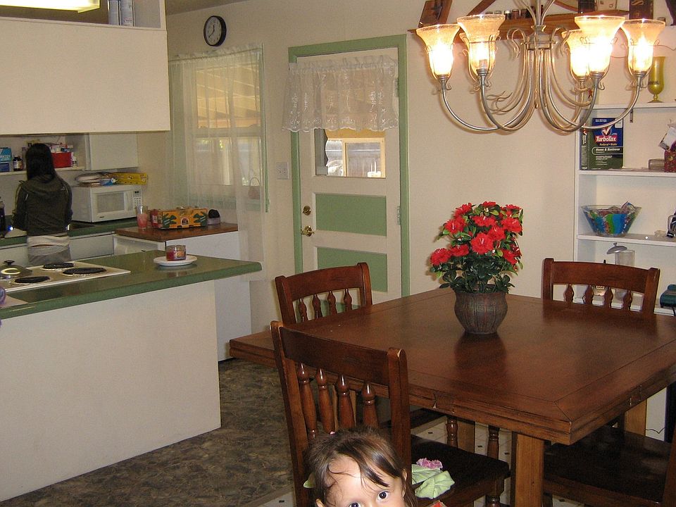 kitchen/dining