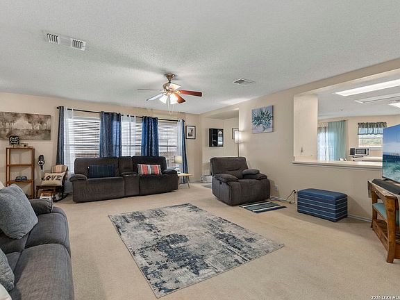 5th image of 8746 Park Olympia