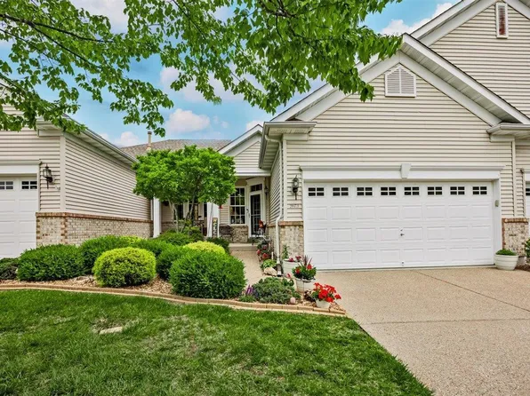 2073 Hawks Landing Dr, Lake Saint Louis, MO 63367