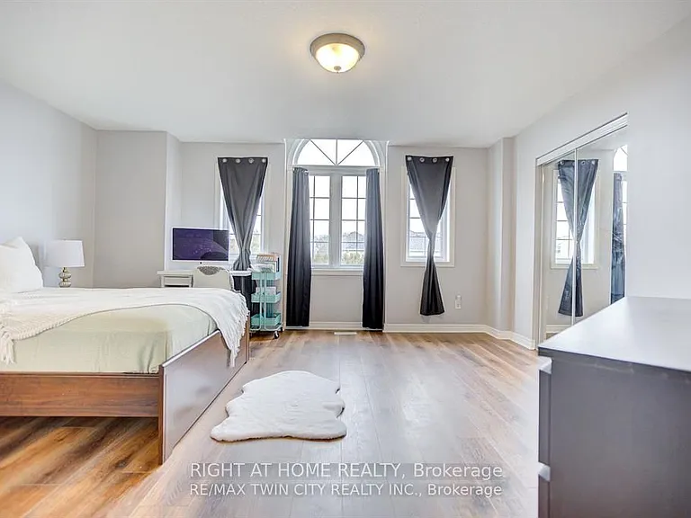138 Apple Ridge Dr #UPPER — Photo 16